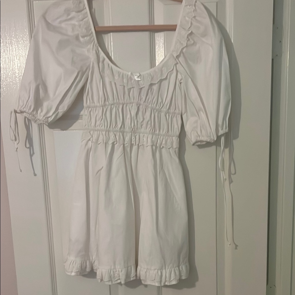 White Puff Sleeve Top